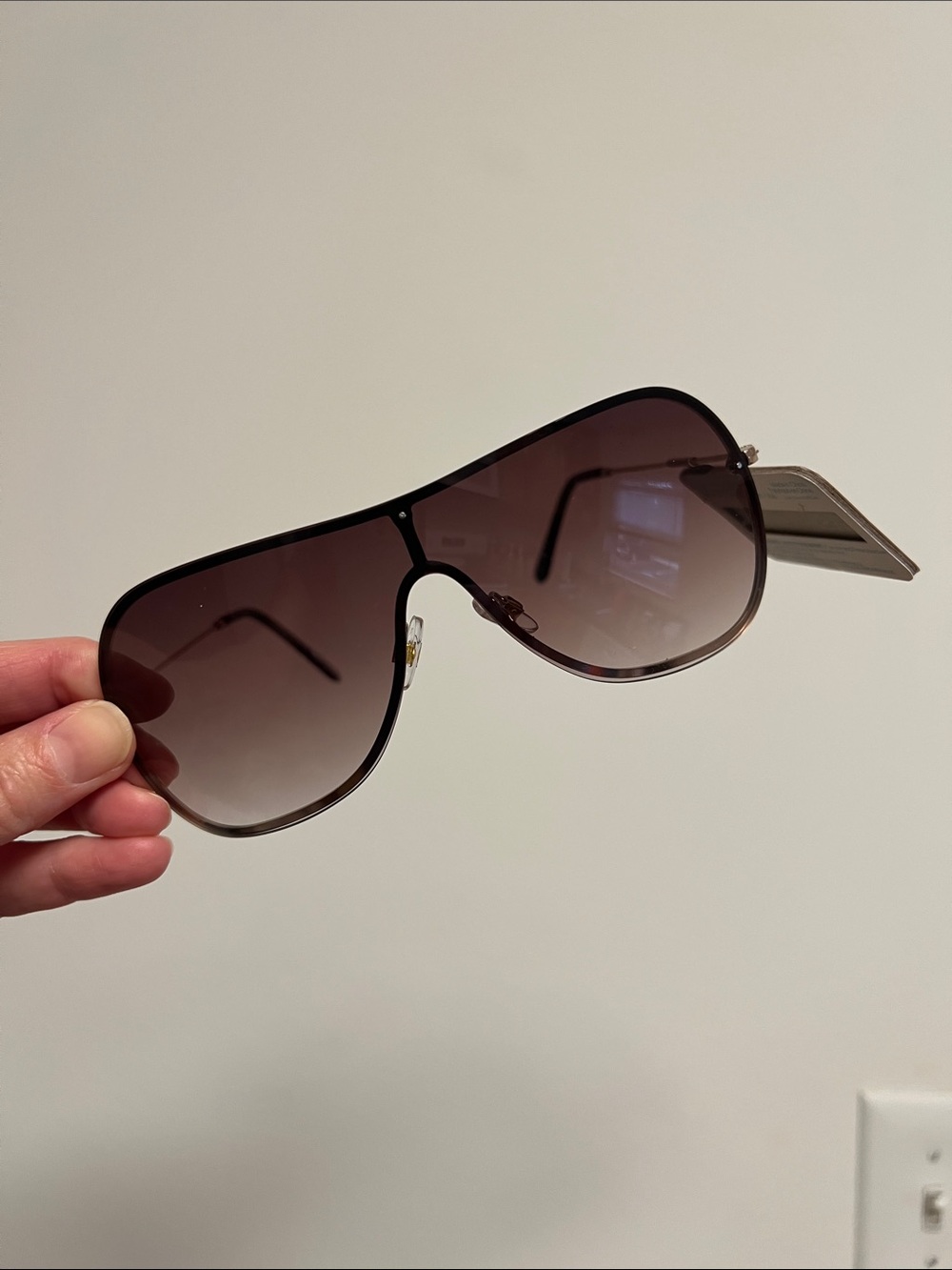 Frye Retro Aviator Sunglasses in Brown Gradient-NWT